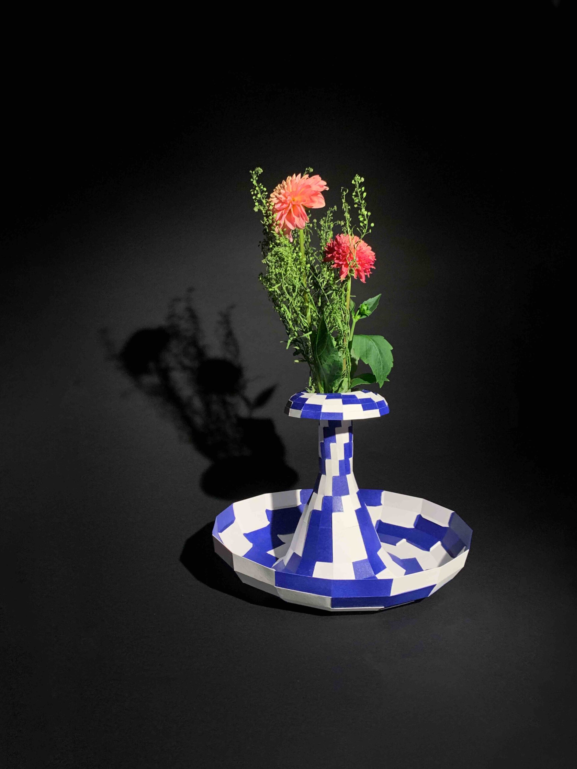 031&nbsp;&nbsp;Variegated Vase